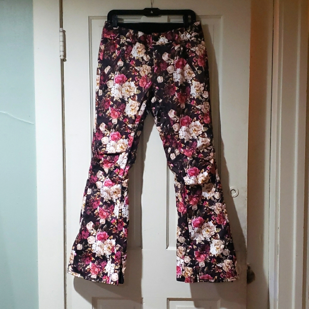 Volcom snowboarding pants